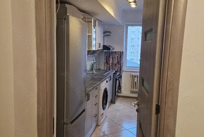 Inchiriez apartament 2 camere in regim hotelier, Craiova, str A.I Cuza , bl Patria , sc B , ultracen - 3