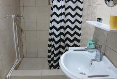 Casă cu 2 camere cu Teren 494 Mp în Central - 7