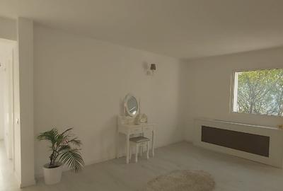 Casa Padurea Baneasa - 3 locuri de parcare , an 1998 - 8