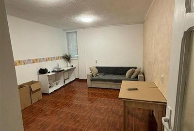 Spațiu comercial, de 143 mp, în Gării - 10