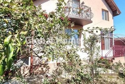 Vila P+1+Teren 1094MP + Gradina + Livada + Garaj | 1 Decembrie - Sos. Giurgiului - 46