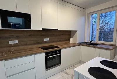 Apartament cu 2 camere semidecomandat, mobilat în Mihai Viteazul