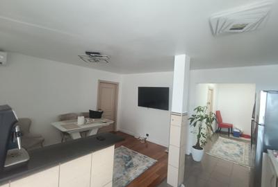 Ap 3 camere Favorit, bloc tip Z, Renovat  / Mobilat - 3