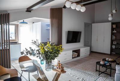 Apartament cu 2 camere decomandat, mobilat în Ultracentral