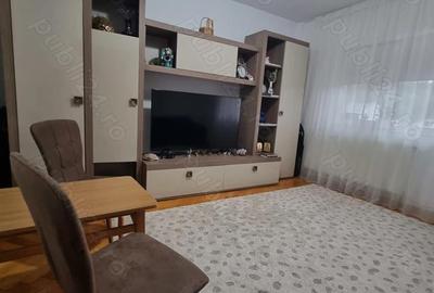 Apartament cu 3 camere decomandat în Prajila - 8