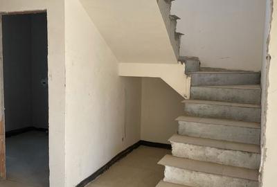 Casă cu 4 camere în Ghimbav Livadă - 2