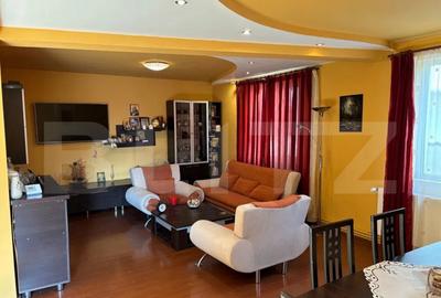 Casa P+1 de vanzare, cu 4 camere, 180 mp, zona Micro 2 - 8