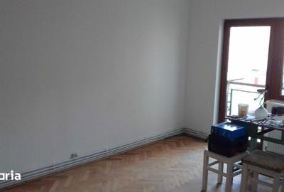 Apartament cu 3 camere în Micro 17 - 4