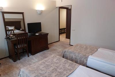 Apartament cu 3 camere decomandat, mobilat în Poiana Brașov - 16
