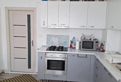Casă cu Teren 450 Mp în Petros - 3