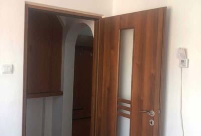 Apartament cu 2 camere decomandat în Micro 5 - 4