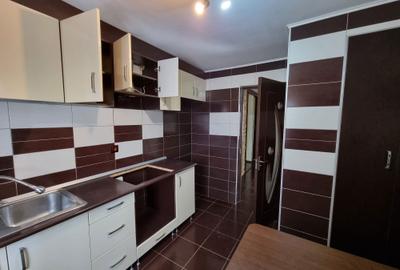Apartament cu 3 camere decomandat în Central - 6