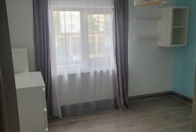 Inchiriez apartament 2 camere - 4