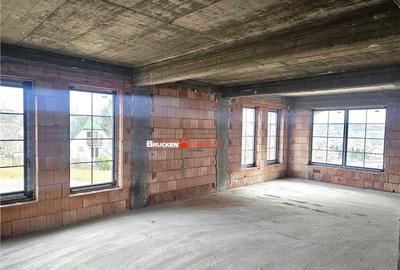 CASA LA ROSU CU PANORAMA INCREDIBLIA SI TEREN GENEROS IN ZON - 4