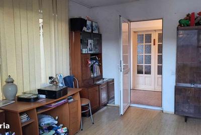Casă cu 3 camere în Pestișu Mic - 2