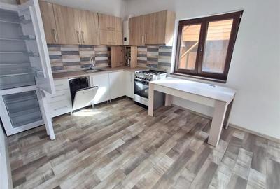 Casa individuala 5 camere 2 bai garaj zona Lazaret Casa individuala 5 camere 2 bai garaj zona Lazaret - 6