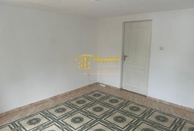 Spațiu comercial, de 13 mp, în Central