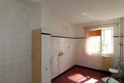 Va ofer - apartament cu 3 camere decomandate - TOMIS NORD - comision 0% - 8