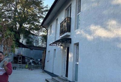 Casă cu 4 camere în Tei