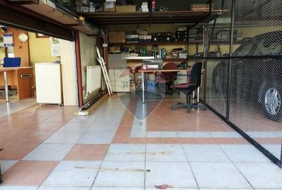 Birou, de 52 mp, în Unirii - 3