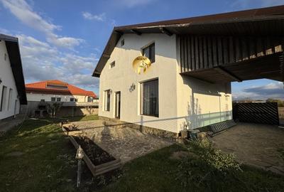 Doua vile individuale in aceeasi curte - 550mp teren - 26