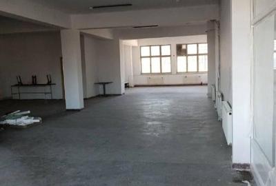 Spațiu comercial, de 370 mp, în 1 Mai - 8