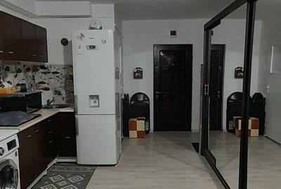 Garsonieră decomandată în Central - 7