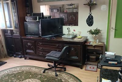 Apartament cu 3 camere semidecomandat în Grigorescu - 1