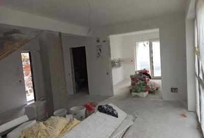 Casă individuală cu 3 camere cu Canalizare în Central - 3