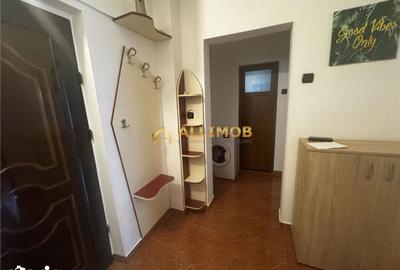 Apartament cu 2 camere decomandat în Republicii - 12