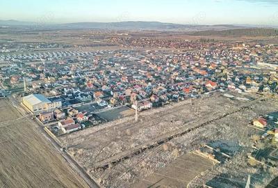 Teren intravilan cu Autorizatie de Construire - 2