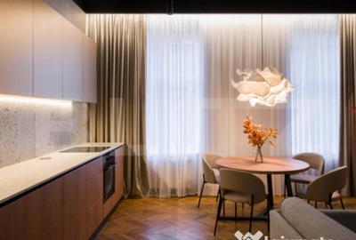 Apartament istoric de excep?ie, renovat premium Pia?a - 3