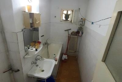 Apartament cu 3 camere semidecomandat în Cetate - 9