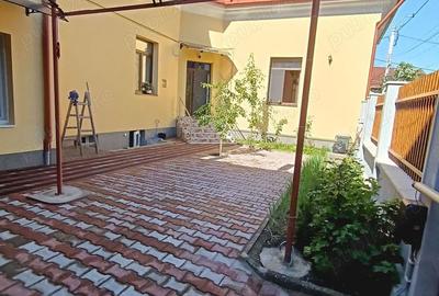 Casă cu 4 camere în Central - 8