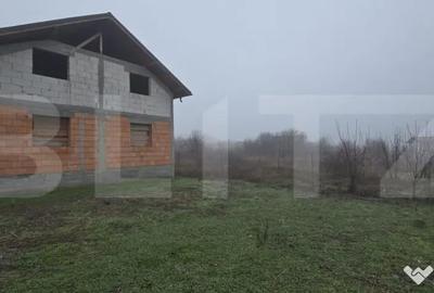 Casă cu 4 camere cu Teren 400 Mp în Central - 3