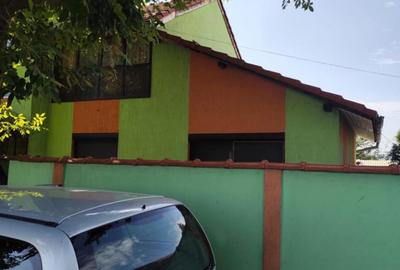 Casă cu 4 camere în Central - 6