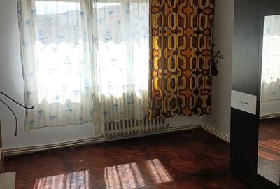 Apartament cu 2 camere decomandat în Deve - 4