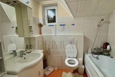Casă cu 6 camere cu Teren 335 Mp în Giroc