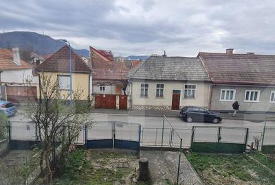 Apartament cu 3 camere în Tractorul - 11