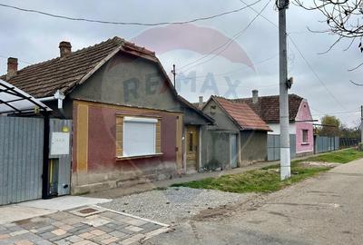 Casa de vanzare cu teren 680mp in Salonta - 11