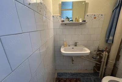 Vand(schimb cu 2 cam) apart.3 cam.decom.st.88 mp.,et.4 din 4,Podgoria,str.M.Costin - 12