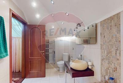 Vila de lux mobilata/utilata cu terasa+foisor, garaj,gra... - 2