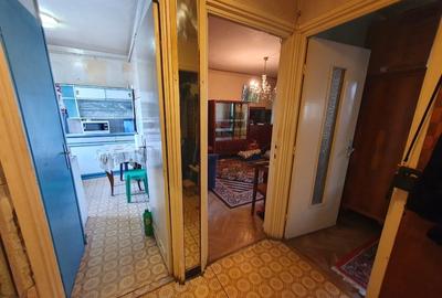 Apartament decomandat în Drumul Taberei