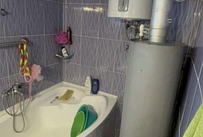 Apartament cu 3 camere decomandat în Ciocârlia