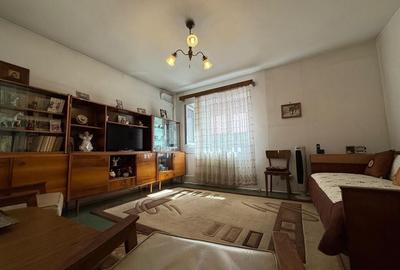 2 Camere Decomandat Metrou 1 Decembrie 1918 - 4