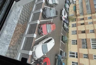 Spațiu comercial, de 280 mp, în Central - 3