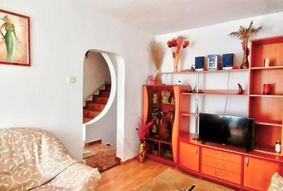 Apartament cu 3 camere decomandat în Central - 1
