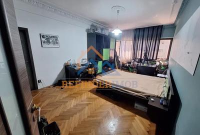Apartament cu 4 camere decomandat în Gara de Nord - 4