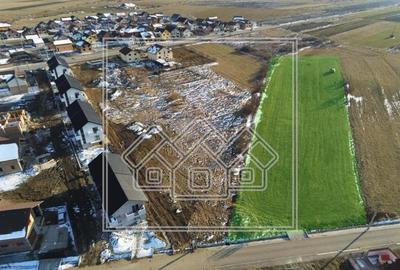 Teren Construcții intravilan de 618 mp, în Cristian - 12