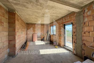 Casă individuală cu 4 camere cu Canalizare în Cetate - 3